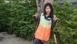 'Cô quét rác đẹp nhất Thái Lan' kiếm được 2000 USD mỗi tháng nhờ làm Hot TikToker