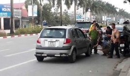 Tai nạn giao thông mới nhất ngày 20/2: 'Xế hộp' tông xe máy, một quân nhân tử vong
