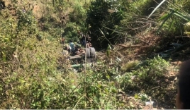 Gia Lai: Xe tải lao xuống vực sâu 70 mét khiến 9 người thương vong