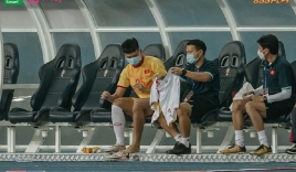 Đưa cả thủ môn vào đá tiền đạo, U23 Việt Nam khiến CĐV chủ nhà cảm phục 