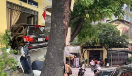 Quảng Ninh: 'Ma men' lái Mercedes lao vào nhà dân rồi gây tai nạn chết người