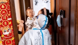 Gia đình Lưu Thi Thi, Ngô Kỳ Long tái xuất, con trai 3 tuổi lần đầu lộ diện rõ nét
