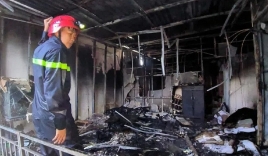 Hỏa hoạn thiêu rụi tiệm bánh tại TP.HCM lúc sáng sớm, giải cứu 11 nạn nhân mắc kẹt