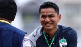 HLV Kiatisak tiết lộ chiến thuật của Thái Lan, làm quân sư cho Việt Nam ở AFF Cup 2020?