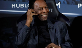 Vua bóng đá Pele lại nhập viện khẩn cấp ở tuổi 81