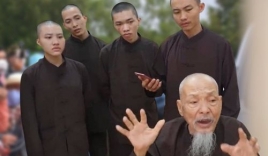 Dư luận đang phẫn nộ sổ theo dõi ‘đèn đỏ’, ông Lê Tùng Vân nhận thêm tin vui