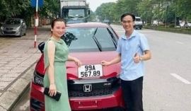 Bắc Ninh: Người phụ nữ bấm trúng biển số sảnh tiến siêu VIP cho chiếc Hyundai Santa Fe 