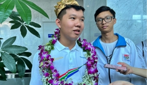 Lê Xuân Mạnh giành vòng nguyệt quế, hàng xóm dựng rạp chờ đón nhà vô địch Olympia