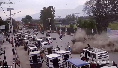 Video: Sững sờ trước khoảnh khắc trận động đất lịch sử tấn công Nepal