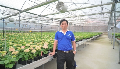 Kĩ sư tin học kiếm 900 triệu/tháng nhờ bán hoa tươi