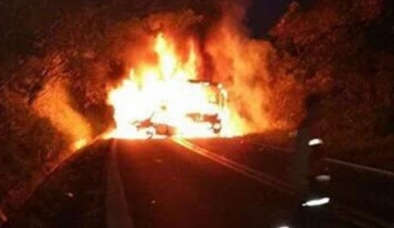 Mexico: Xe bus bị đâm bốc cháy, 24 người thiệt mạng