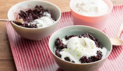 Cách làm sữa chua nếp cẩm ngon tại nhà bằng nồi cơm điện