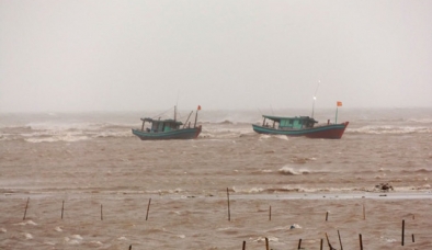 Bão số 4 giật cấp 11 cách Quảng Nam- Bình Định 100 km