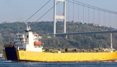 Rò rỉ ảnh tàu Nga đưa khí tài quân sự tới Syria trong lúc 'nước sôi lửa bỏng'