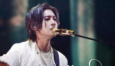 Kim Hyun Joong hạnh phúc báo tin vui lên chức bố sau 3 tháng kết hôn