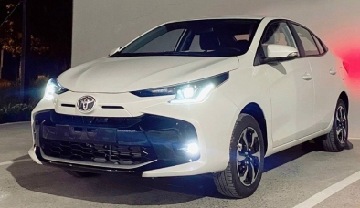 Toyota Vios 2023 dồn dập về đại lý: Ngoại hình đẹp, giá bán bảo toàn