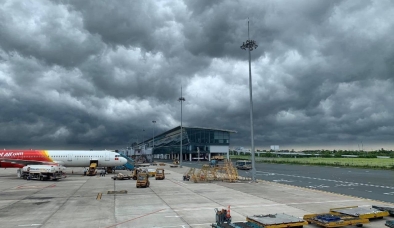 Ảnh hưởng của bão số 1, các hãng hàng không thông báo hủy/trễ hàng trăm chuyến bay