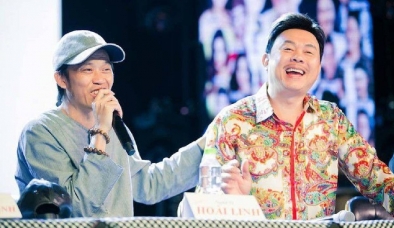 Hoài Linh hiện diện tại Mỹ, lập tức có hành động tưởng nhớ cố nghệ sĩ Chí Tài