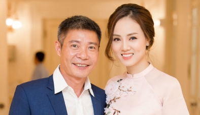 Phản ứng của vợ NSND Công Lý khi bị chồng 'đòi quà' đúng ngày 8/3 