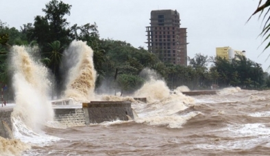 Bão số 3 với sức gió giật cấp 11 đang tiến vào Biển Đông