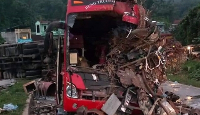 Thông tin bất ngờ về xe tải Lào gây tai nạn 3 người chết ở Hòa Bình