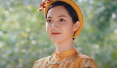 Thánh nữ Bolero Jang Mi gây choáng với số tiền trong tài khoản