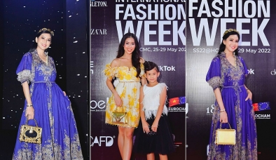 Phu nhân và ái nữ nhà Johnathan Hạnh Nguyễn thần thái ngút ngàn 'chặt đẹp' dàn hậu tại sự kiện