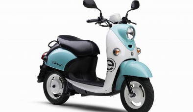 Yamaha ra mắt xe máy điện với thiết kế long lanh, giá từ 52,5 triệu đồng