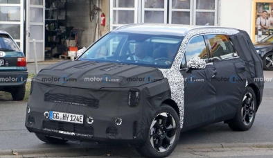 Kia Sorento 2024 lần đầu lộ diện với loạt thay đến bất ngờ