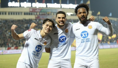 Văn Toàn gửi lời nhắn đến HLV Troussier sau trận Nam Định thắng Viettel