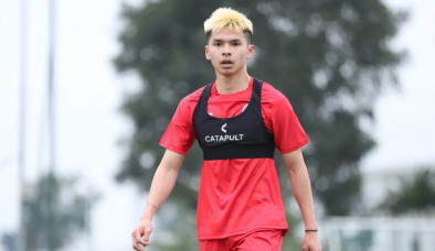 Tiền đạo Việt kiều bất ngờ rời châu Âu về Việt Nam thi đấu