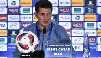 Thua 'sốc' Jordan, HLV ĐT Iraq suýt bị phóng viên hành hung