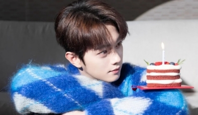 Vu Chính mượn chuyện tình cảm của Hứa Khải để PR 'gà nhà' gây bức xúc