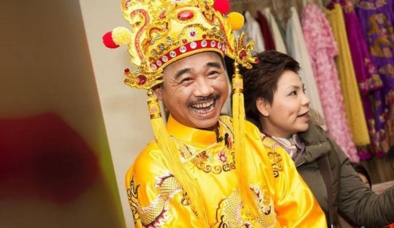 'Ngọc Hoàng' Quốc Khánh bất ngờ giới thiệu bạn gái sau 60 năm độc thân, sự thật mới bật ngửa