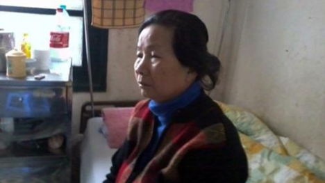 Gia đình nạn nhân Cát Tường an ủi mẹ bảo vệ Khánh