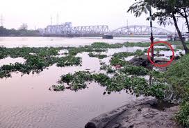 Phát hiện xác người trong bao tải nổi trên sông Sài Gòn