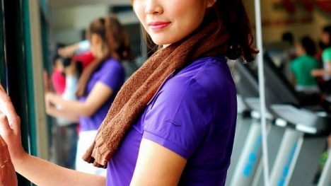 Nhan sắc hoa khôi trường Thể thao đẹp như siêu mẫu