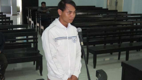 Đến nhà người yêu chơi tiện tay lấy trộm máy tính