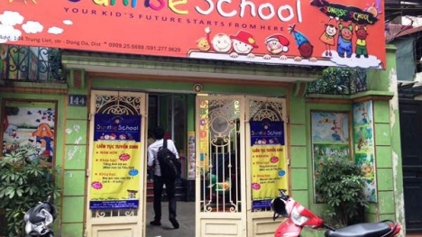 Khóa cửa nhốt cô, trò trường mầm non, các cháu bé gào khóc 2 giờ