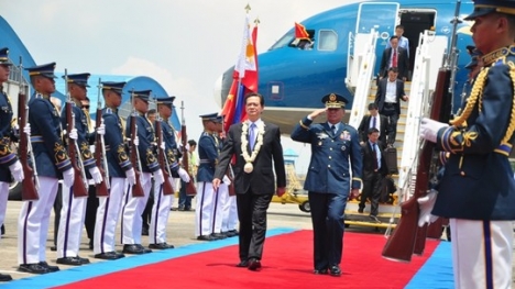 Thủ tướng Nguyễn Tấn Dũng bắt đầu chuyến thăm và làm việc tại Philippines