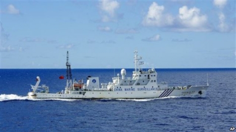 Tàu Trung Quốc trang bị bệ phóng tên lửa áp sát tàu Cảnh sát biển