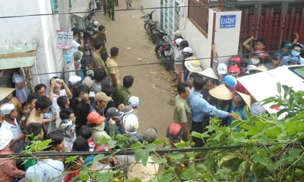 Trong đêm giết chết vợ và con trai, rồi treo cổ tự tử