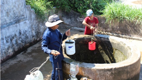 Giếng nước ngọt kỳ lạ giữa biển Đông