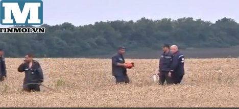 Xuất hiện video nghi hộp đen MH17 do Ukraine nắm giữ