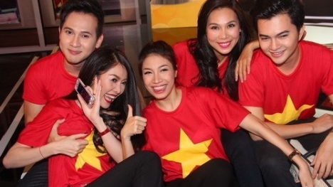 Nguyên Vũ bị tố sàm sỡ Quế Vân trong hậu trường X-Factor Việt 2014