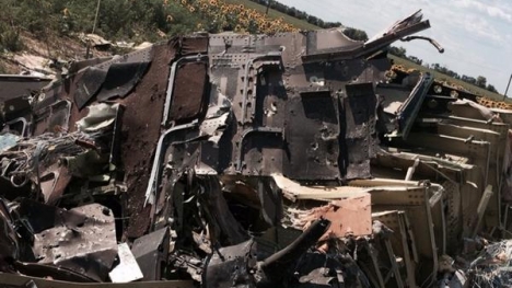 Phiến quân Ukraine cài mìn tại hiện trường MH17 bị bắn rơi