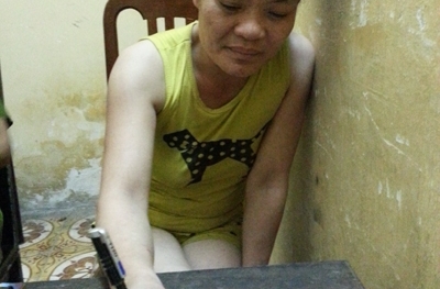 Nữ quái giấu “hàng trắng” vào “chỗ kín” tâm sự chuyện đời