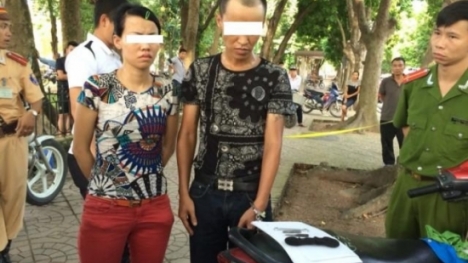 Đôi nam nữ mang theo vam phá khóa 'tìm mồi' bị tóm