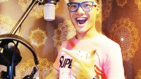 Clip “nóng”: Hot girl silicon chế nhạc “Em của ngày hôm qua” gây bão cấp 12