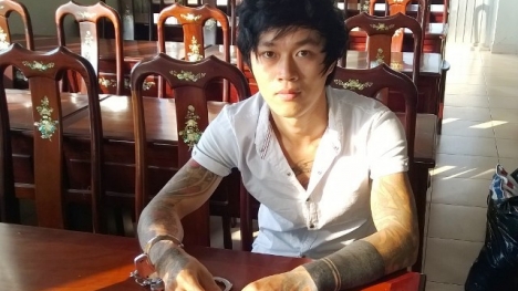 Bắt thanh niên điển trai trốn nã qua hệ thống Facebook